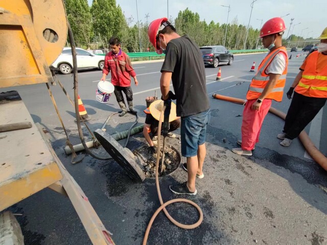 东方管道潜水封堵气囊