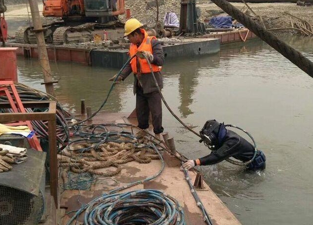 东方潜水封堵打捞